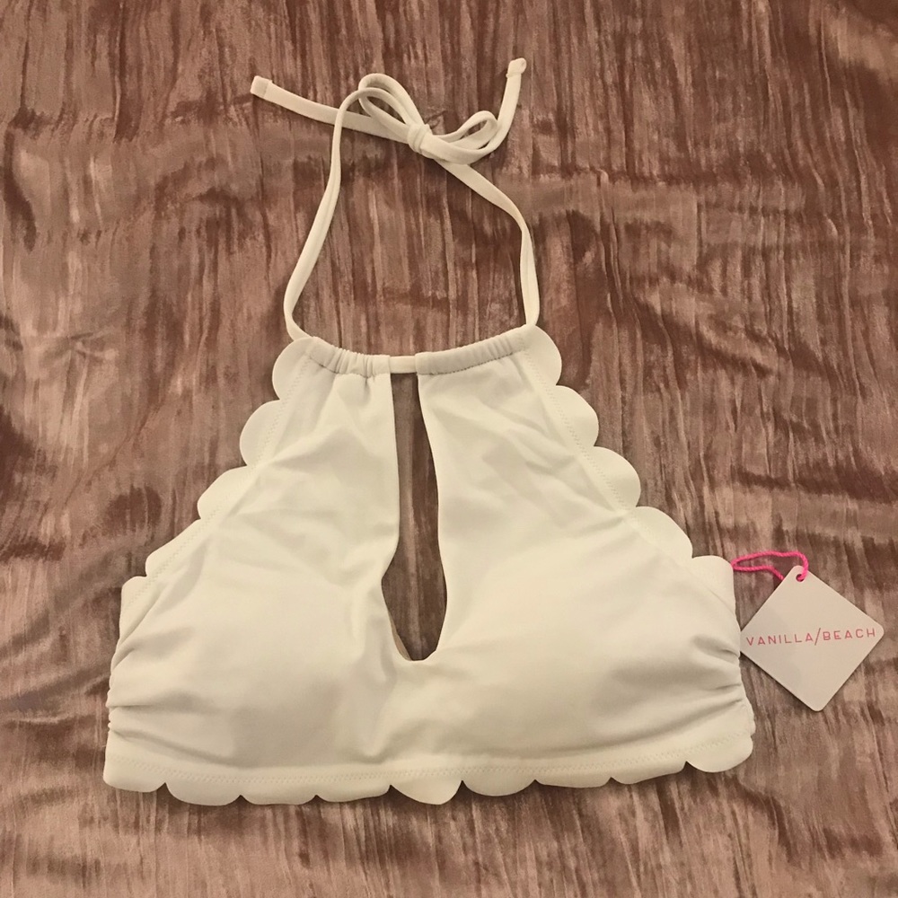 NWT Halter Bikini Top